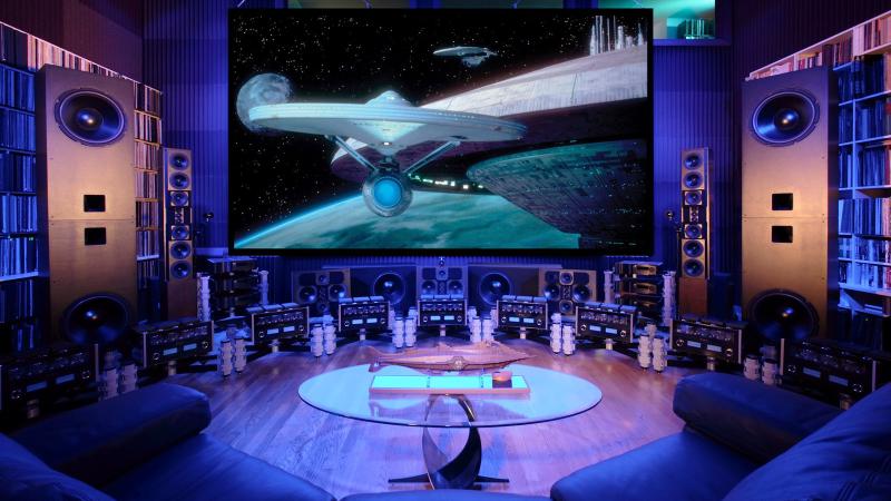 The Kipnis Studio Standard high-end home theatre installation