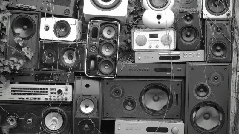 A pile of speakers