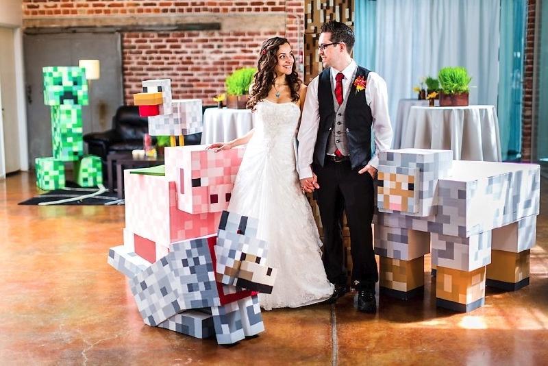 Minecraft-themed wedding reception with Creeper and Pig decorations