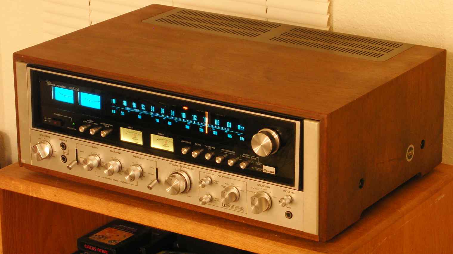 A 1970s Sansui receiver